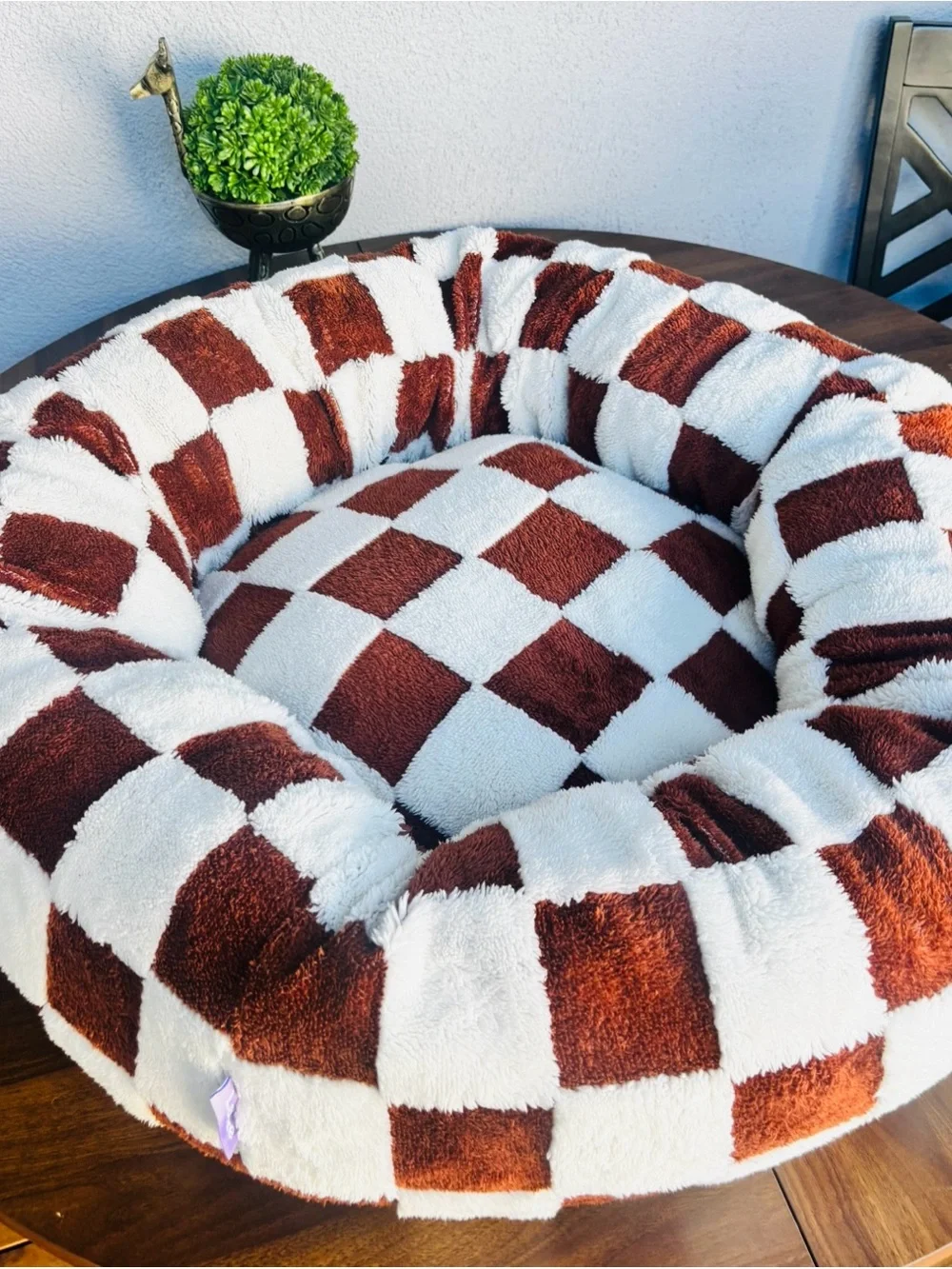 MEDIUM BROWN CHECKERS BEDSURE PET BED